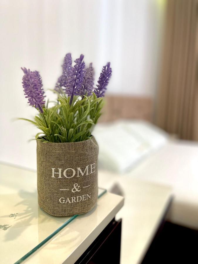 Queen'S Luxury Apartments Lake Тирана Екстериор снимка