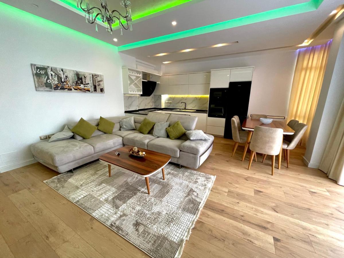 Queen'S Luxury Apartments Lake Тирана Екстериор снимка