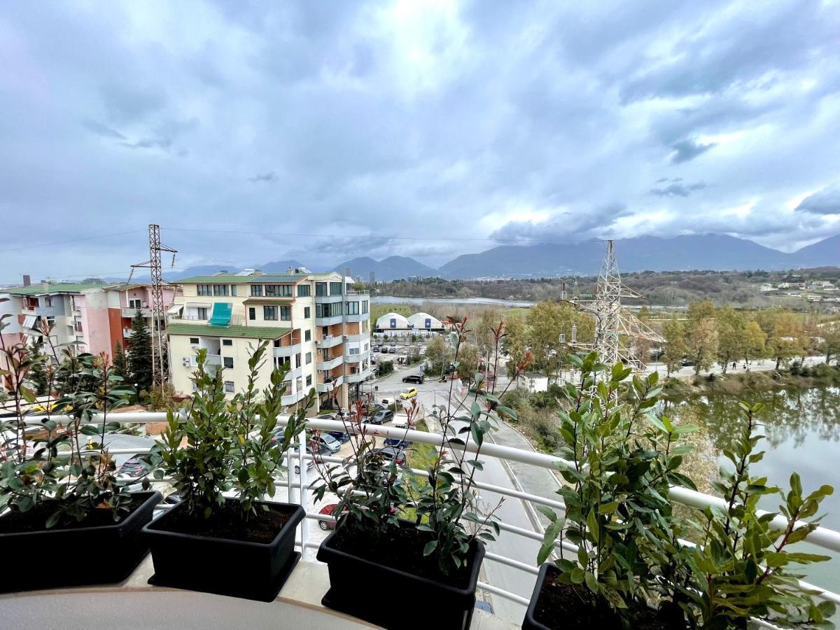 Queen'S Luxury Apartments Lake Тирана Екстериор снимка